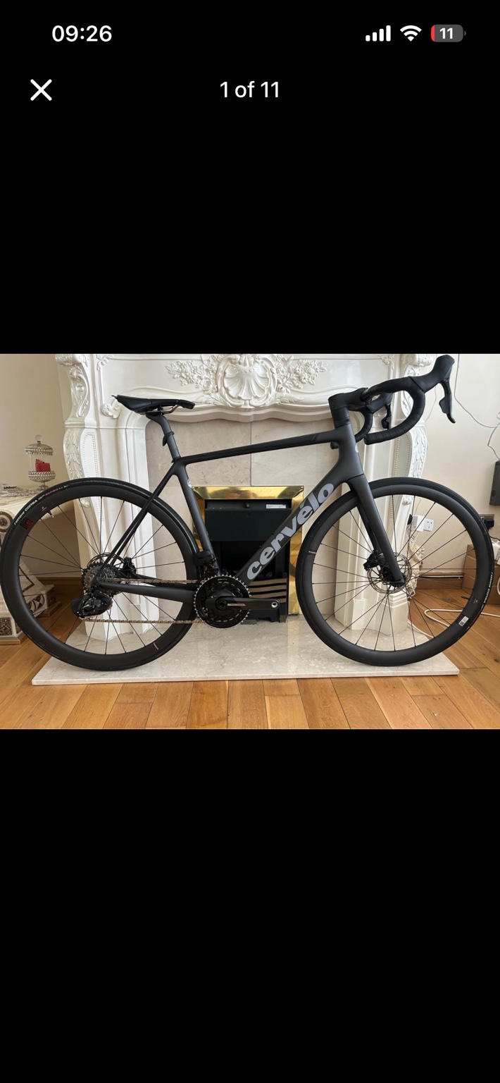 Cervélo R5 road bike, drive-side view