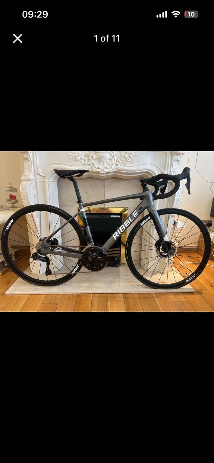 Black Ribble R872 carbon road bike, drive-side view